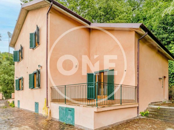 casa indipendente in vendita a Morlupo