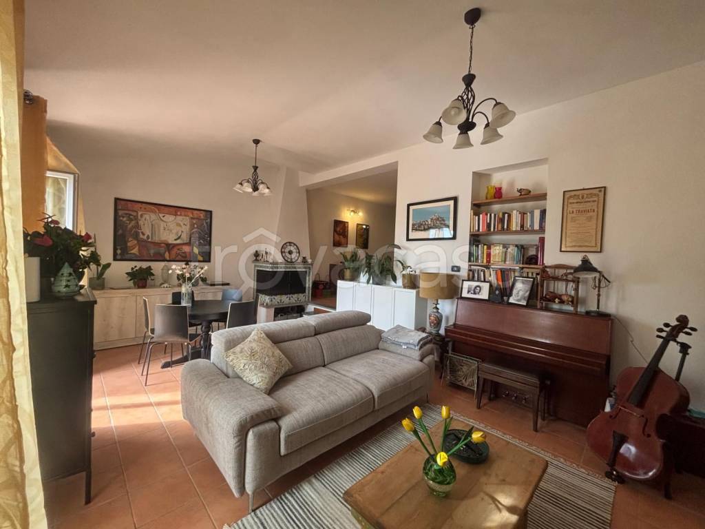 casa indipendente in vendita a Morlupo
