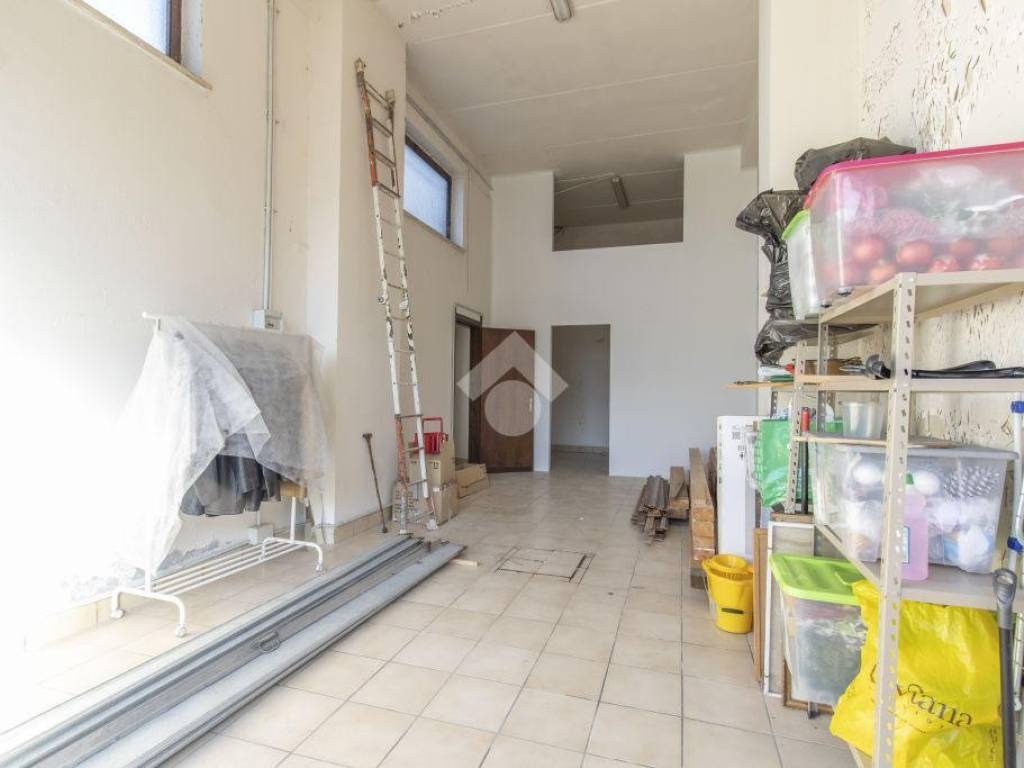 ufficio in vendita a Morlupo