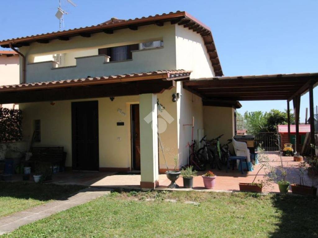 casa indipendente in vendita a Morlupo