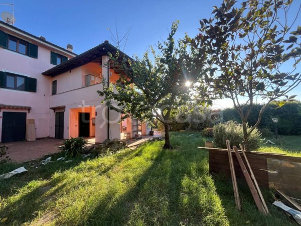 casa indipendente in vendita a Morlupo