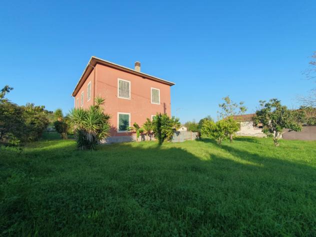casa indipendente in vendita a Nazzano