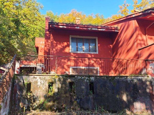 casa indipendente in vendita a Nazzano