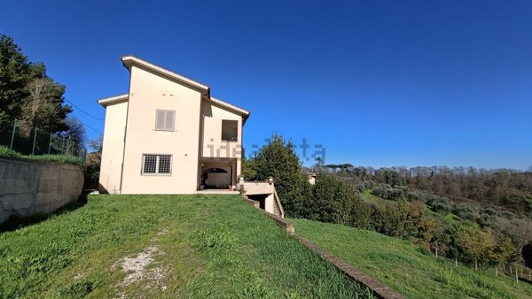 casa indipendente in vendita a Nazzano