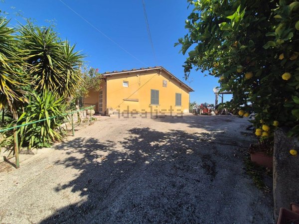 casa indipendente in vendita a Nazzano