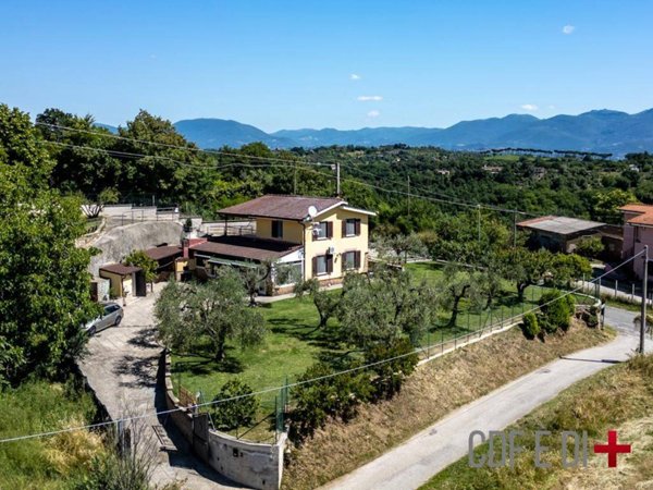 casa indipendente in vendita a Nazzano