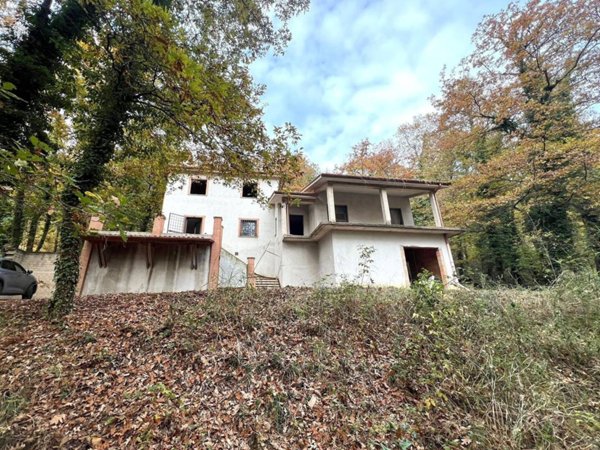 casa indipendente in vendita a Nazzano