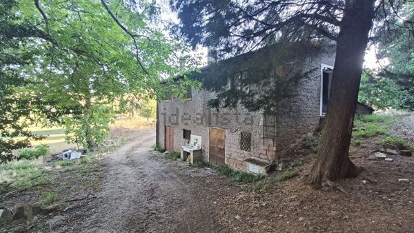 casa indipendente in vendita a Nazzano