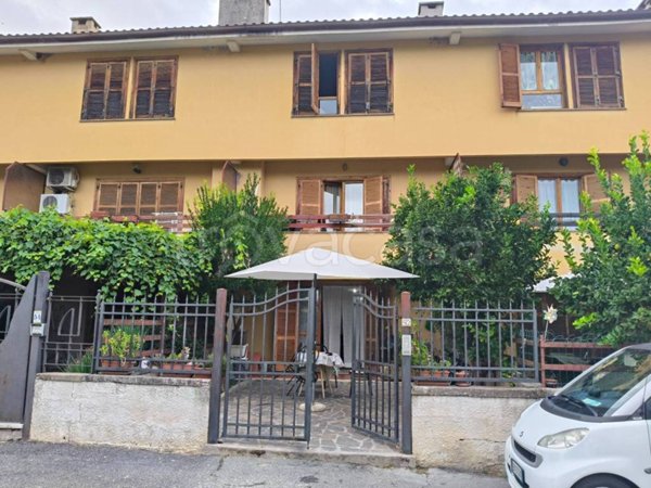 casa indipendente in vendita a Nazzano