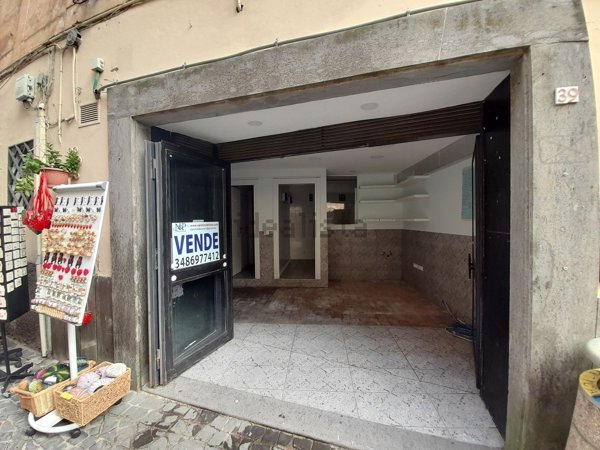 locale commerciale in vendita a Nemi