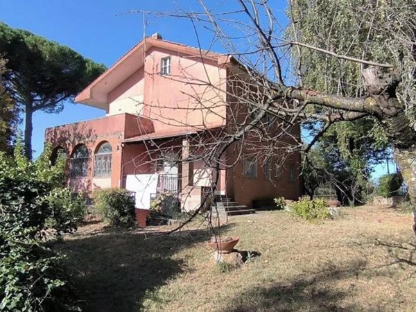 casa indipendente in vendita a Nemi