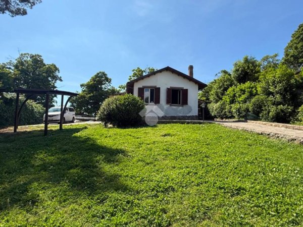 casa indipendente in vendita a Nemi in zona Parco dei Lecci