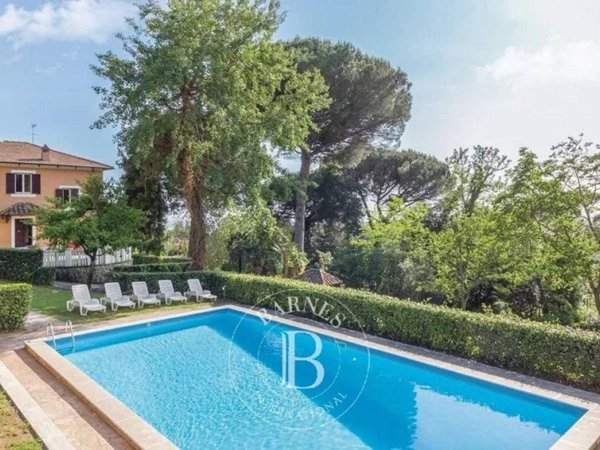 casa indipendente in vendita a Nemi