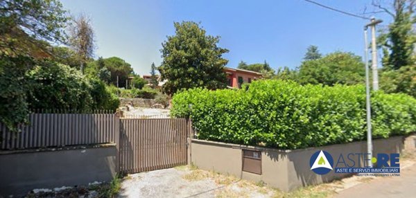 casa indipendente in vendita a Nemi