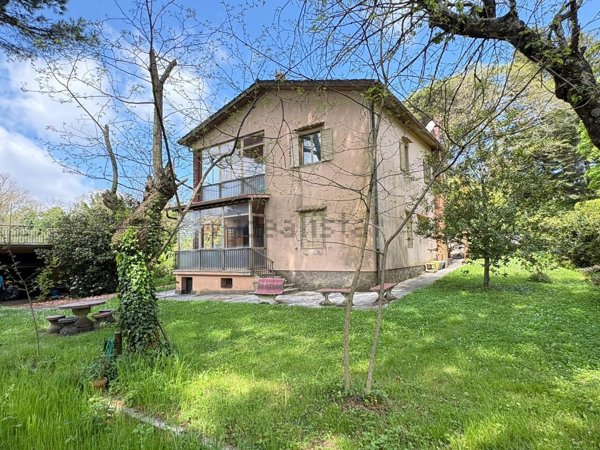 casa indipendente in vendita a Nemi