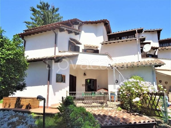 casa indipendente in vendita a Nemi in zona Parco dei Lecci