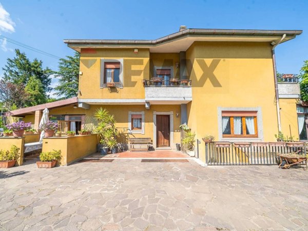 casa indipendente in vendita a Nemi in zona Parco dei Lecci