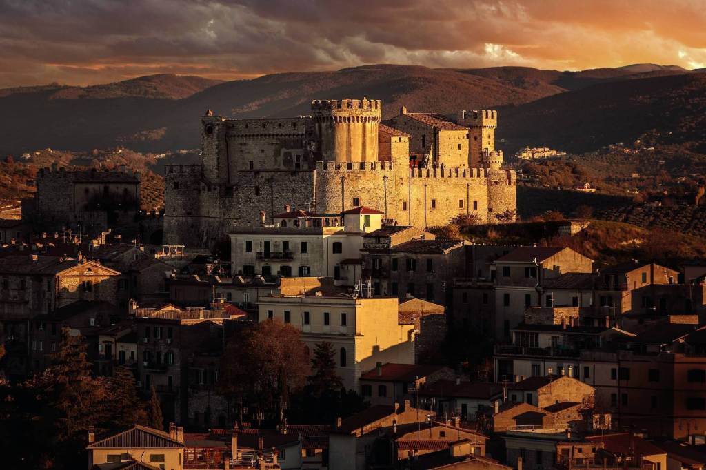 negozio in vendita a Nerola