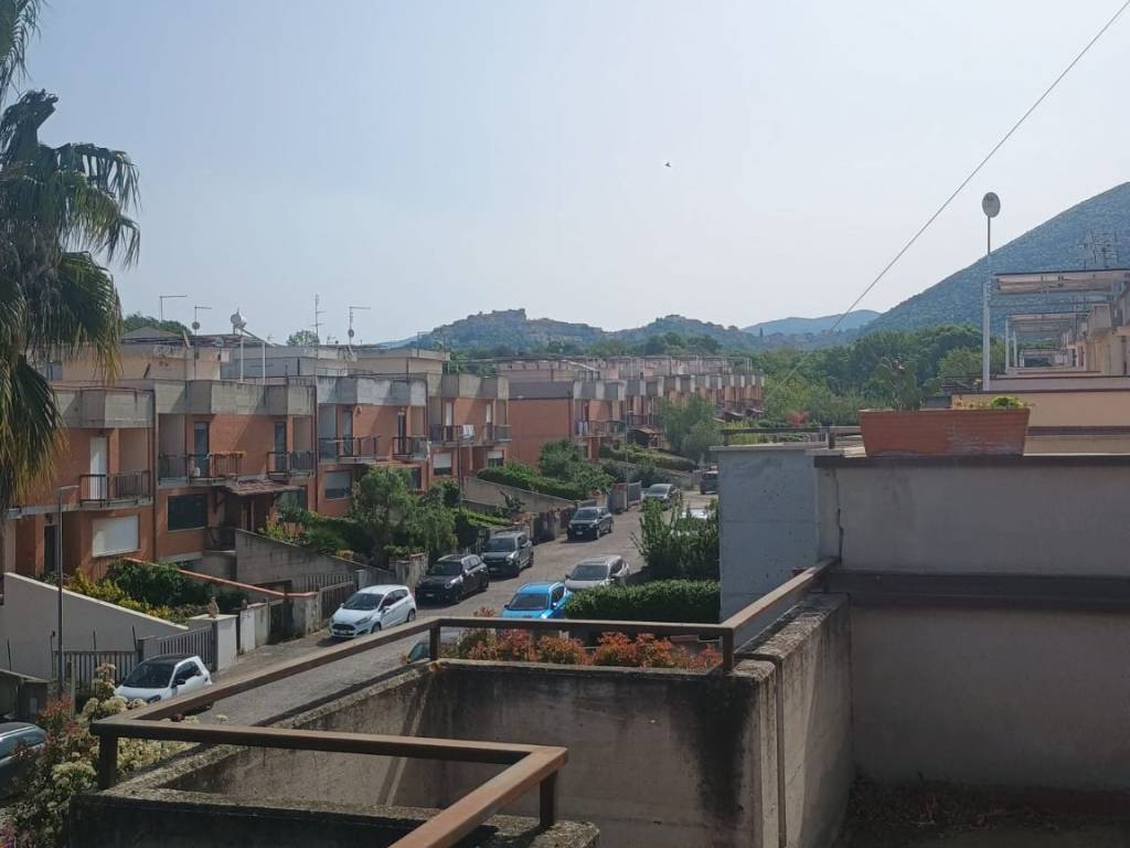 casa indipendente in vendita a Nerola