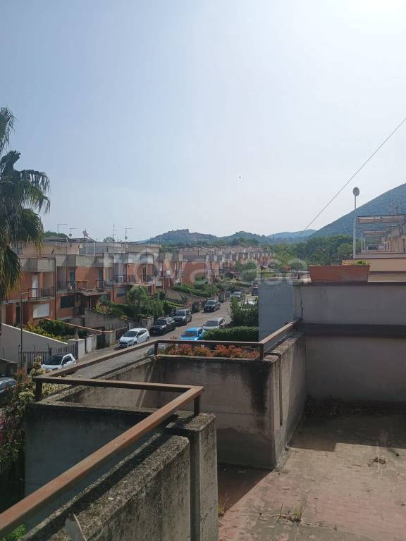 casa indipendente in vendita a Nerola