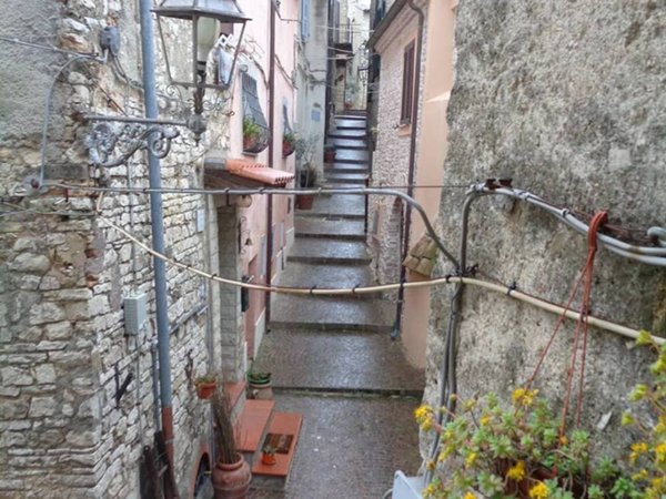 casa indipendente in vendita a Nerola