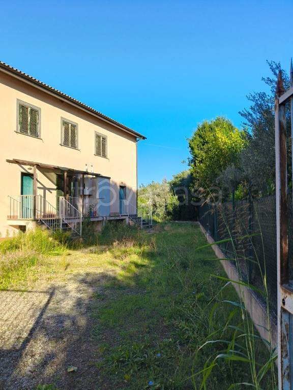 casa indipendente in vendita a Nerola in zona Acquaviva