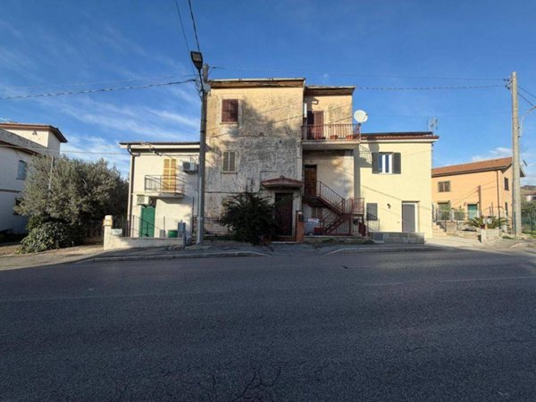 appartamento in vendita a Nerola in zona Acquaviva
