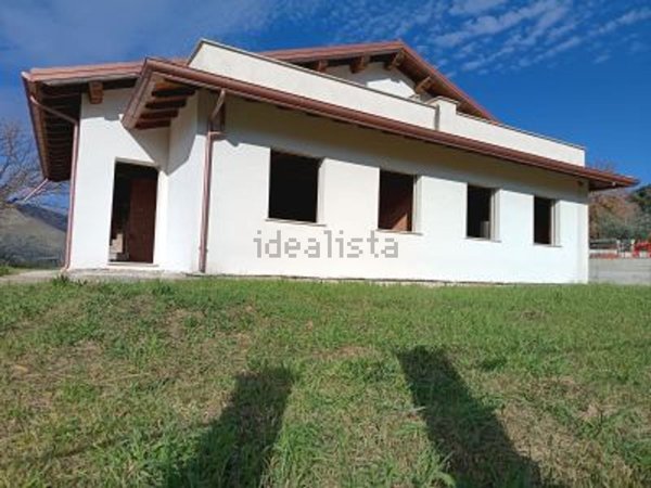 casa indipendente in vendita a Nerola in zona Acquaviva