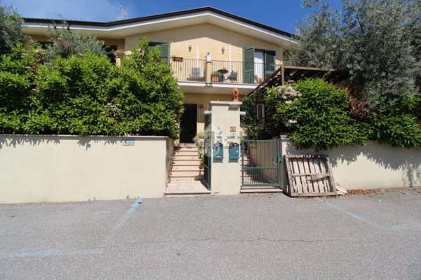 casa indipendente in vendita a Nerola in zona Acquaviva