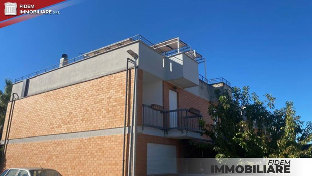 casa indipendente in vendita a Nerola