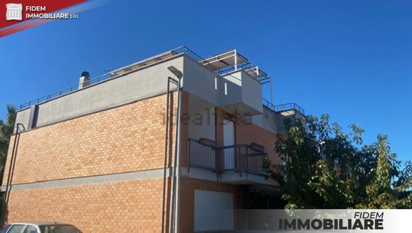 pentavano in vendita a Nerola