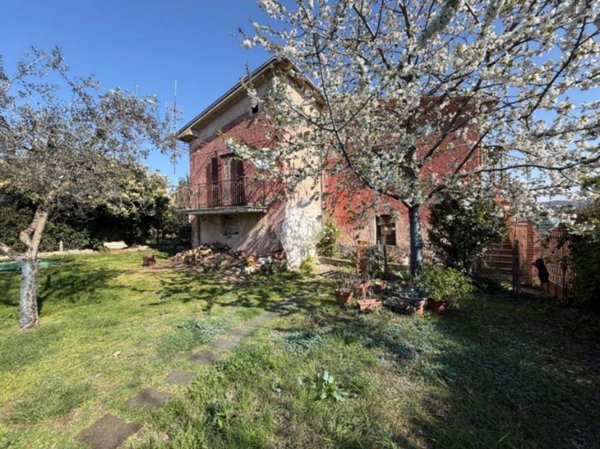 casa indipendente in vendita a Nerola in zona Acquaviva