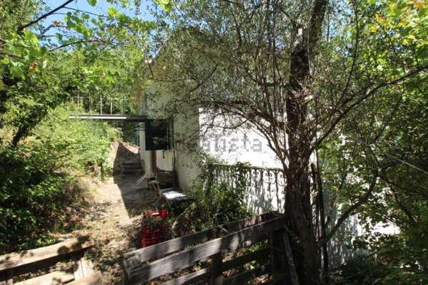 casa indipendente in vendita a Nerola