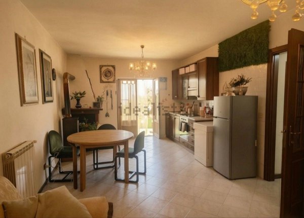 appartamento in vendita a Nerola in zona Acquaviva