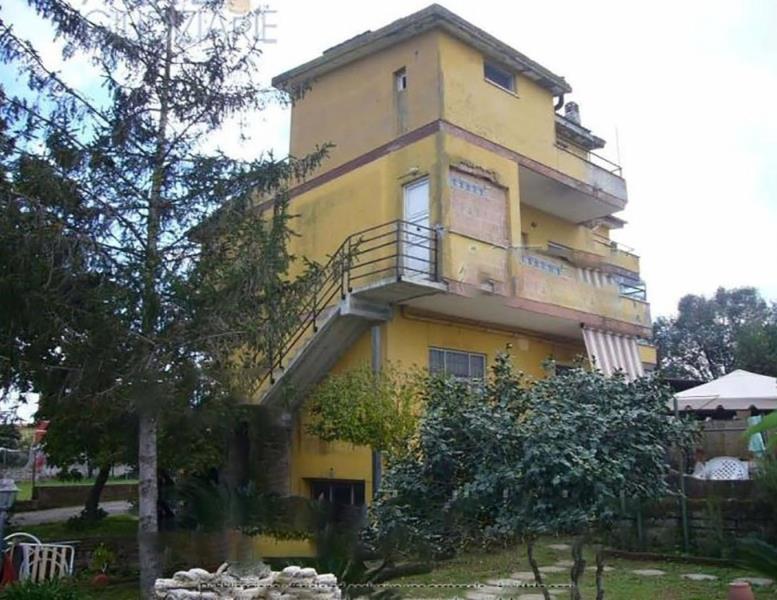 casa indipendente in vendita a Nettuno