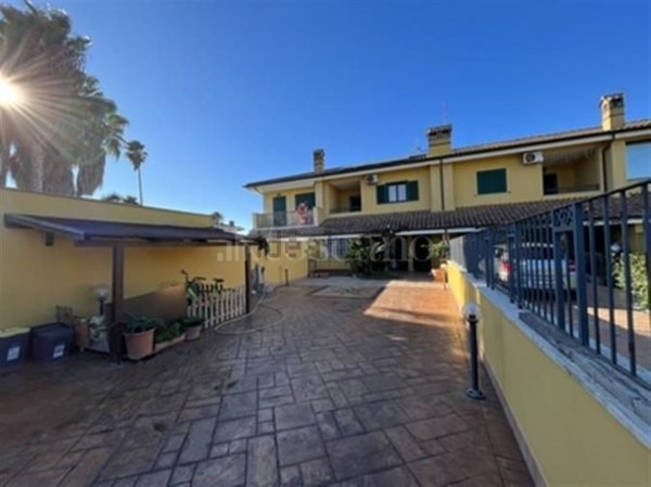 villa in vendita a Nettuno