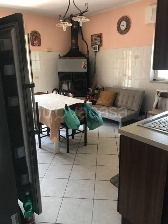 casa indipendente in vendita a Nettuno