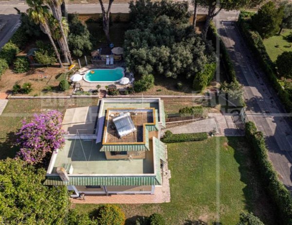 casa indipendente in vendita a Nettuno