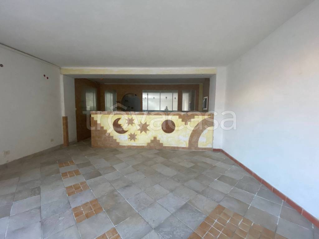 negozio in vendita a Nettuno