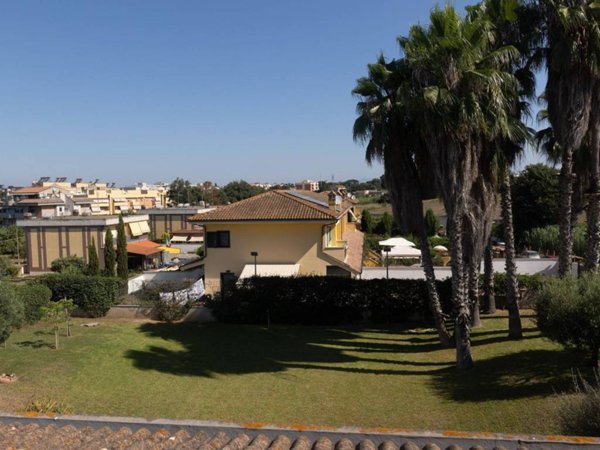 casa indipendente in vendita a Nettuno