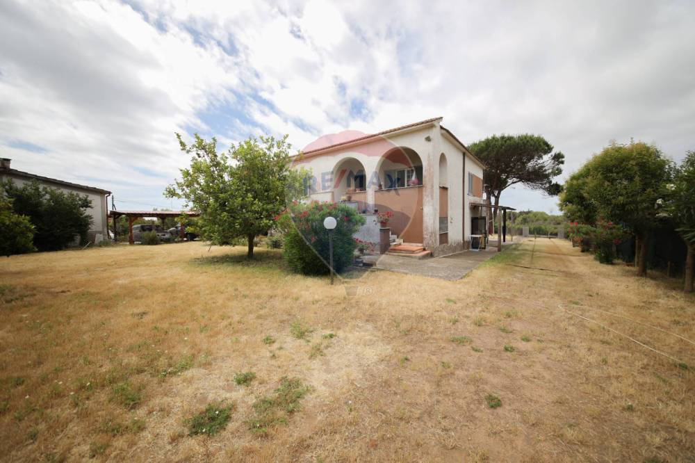 casa indipendente in vendita a Nettuno