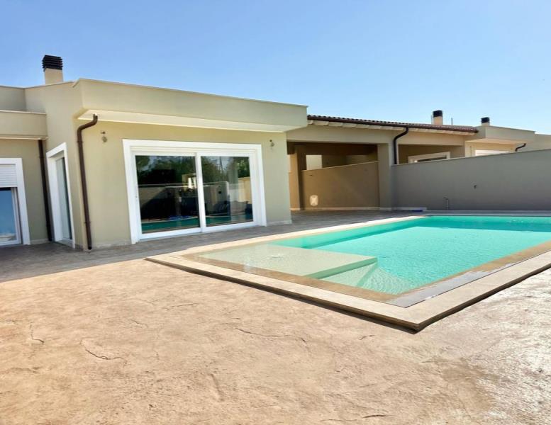 casa indipendente in vendita a Nettuno