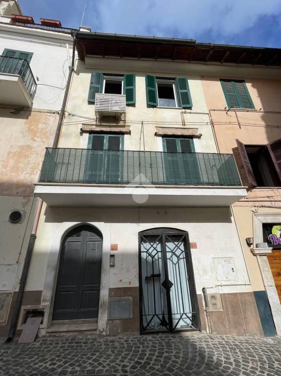 appartamento in vendita a Nettuno