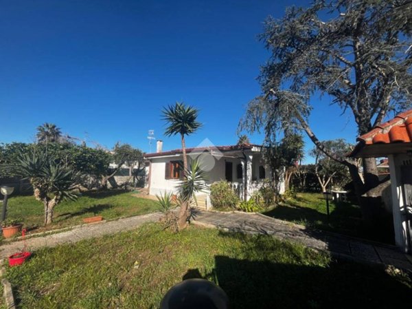 casa indipendente in vendita a Nettuno