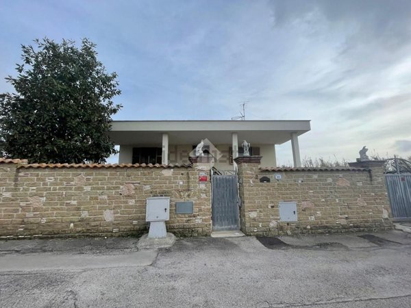 casa indipendente in vendita a Nettuno