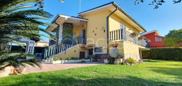 casa indipendente in vendita a Nettuno