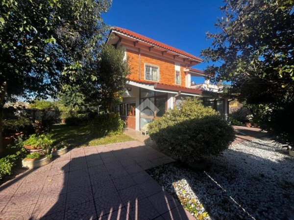 casa indipendente in vendita a Nettuno