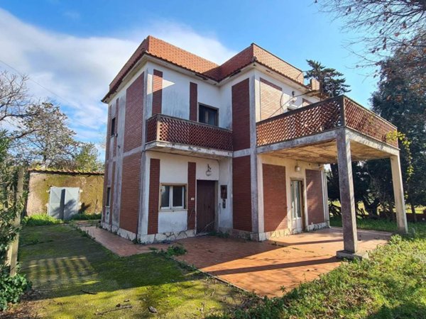 casa indipendente in vendita a Nettuno