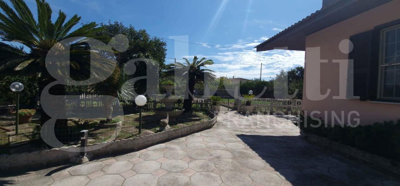 casa indipendente in vendita a Nettuno