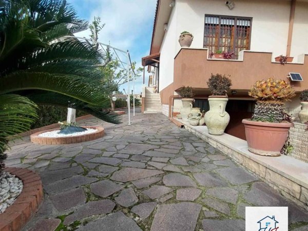casa indipendente in vendita a Nettuno